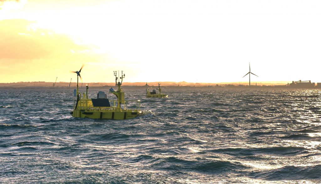Photo présentant un LiDAR flottant qui permet de mesurer très précisément la direction et l’intensité du vent dans la zone du parc éolien en mer, grâce à un laser à effet dopler.