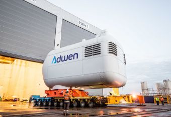 Photo prise lors de la construction d'une éolienne par l'entreprise Adwen ( Îles d’Yeu et de Noirmoutier)